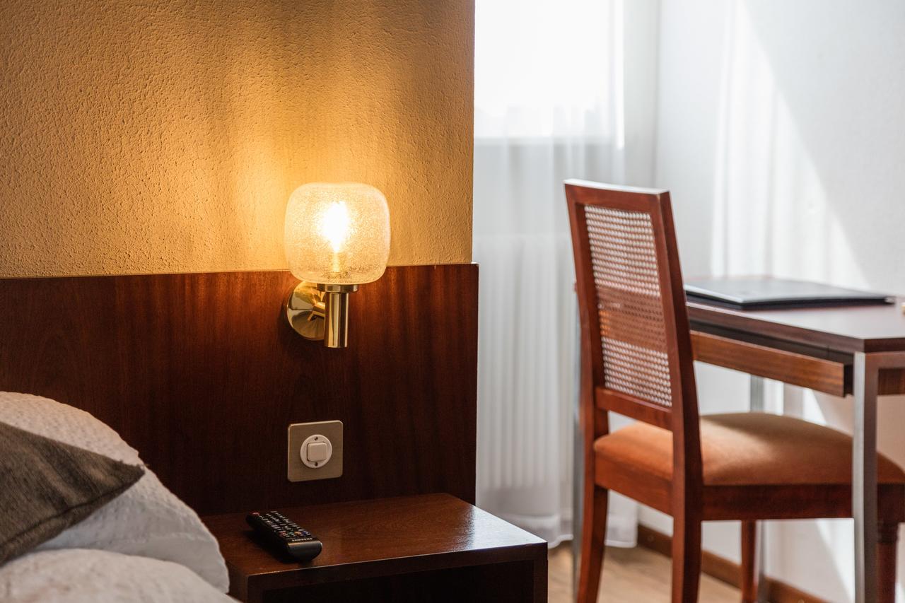 Hotel De Chailly Монтрё Экстерьер фото