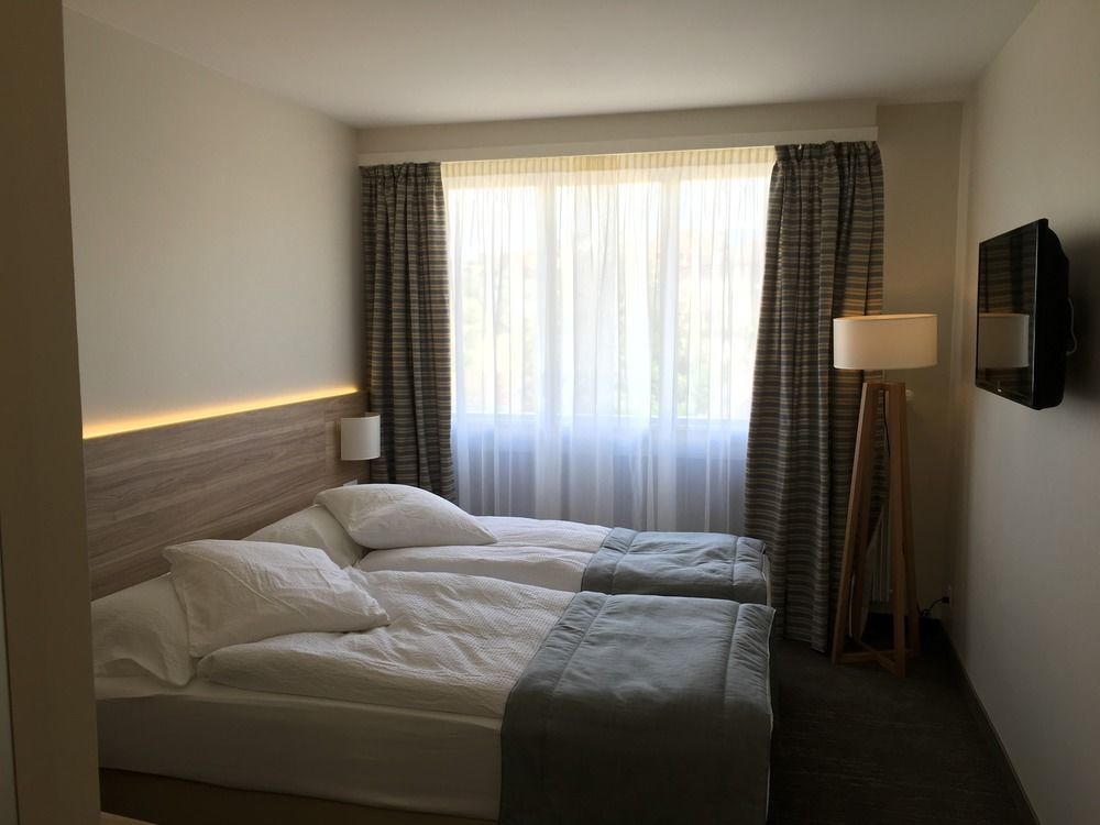 Hotel De Chailly Монтрё Экстерьер фото